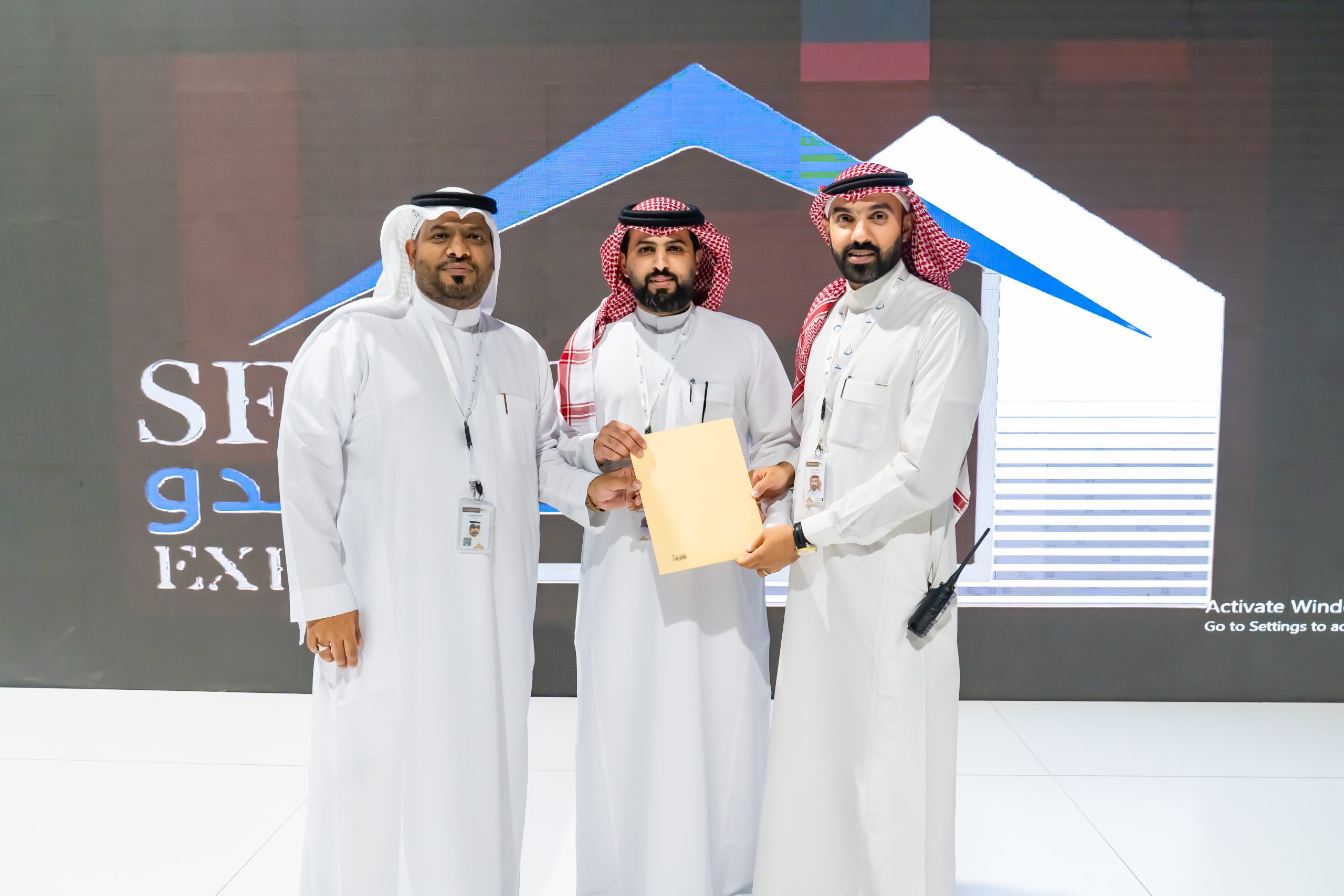 مكي للتدريب - توقيع اتفاقية لتنظيم ورش عمل خاصة للمعرض العقاري